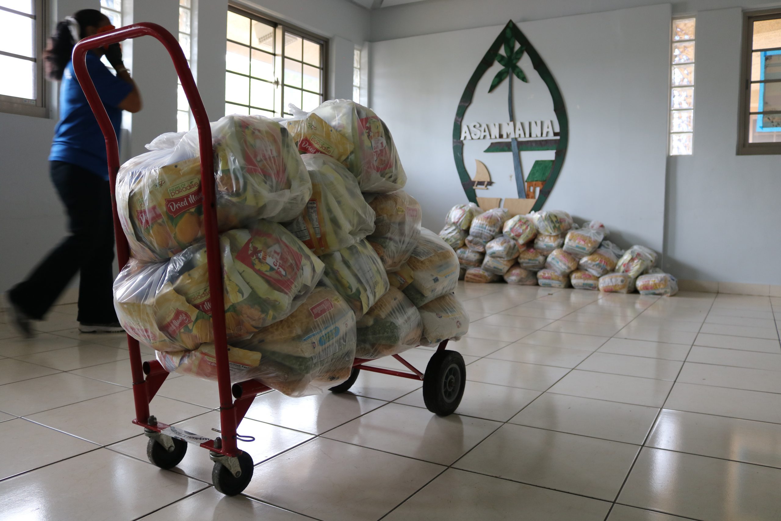 Food Distribution at the Asan-Maina Mayor's Office - The Triton's Call